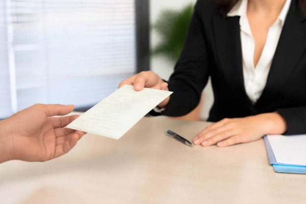 Faut il le permis pour faire une carte grise ?
