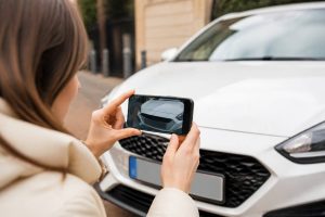 Comment cacher une plaque d’immatriculation sur une photo ?