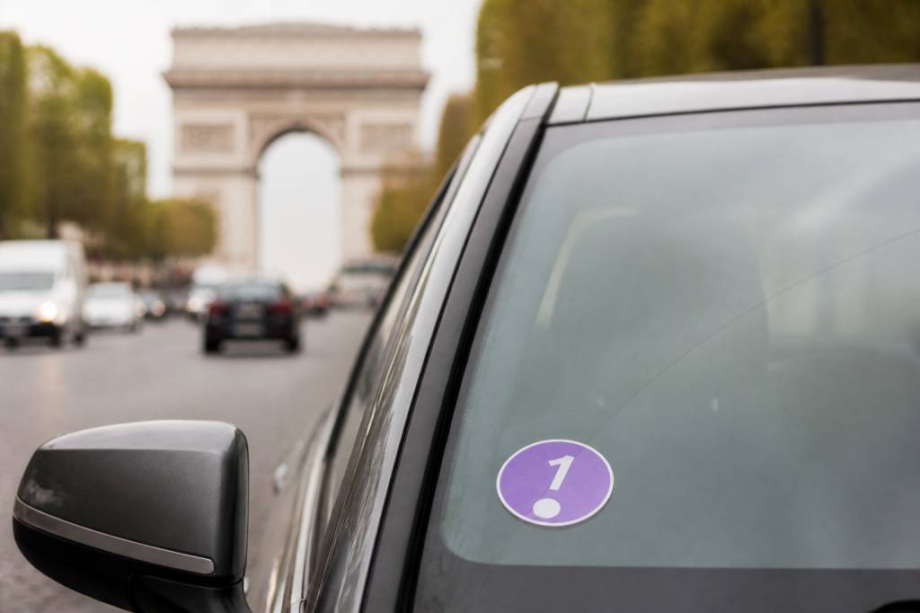 Vignette crit air obligatoire 202 les règles à connaître pour circuler en voiture