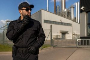 Gardiennage industriel : le guide complet pour sécuriser une usine, un entrepôt ou un site sensible